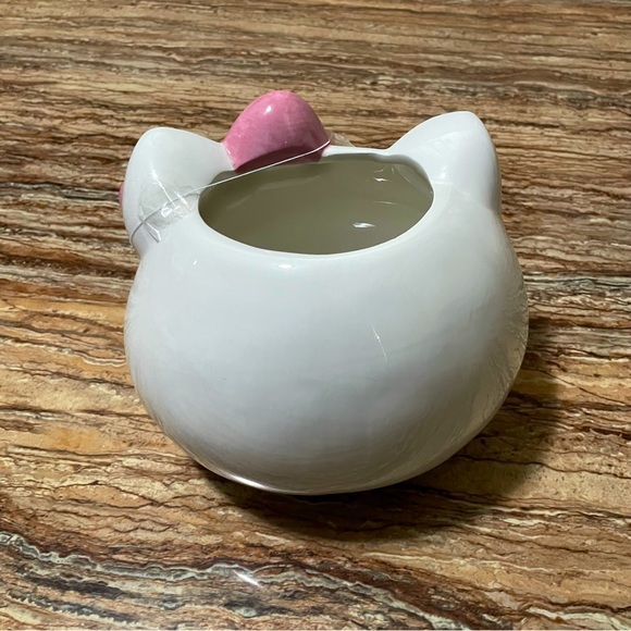 Hello Kitty - Picture 4 of 5